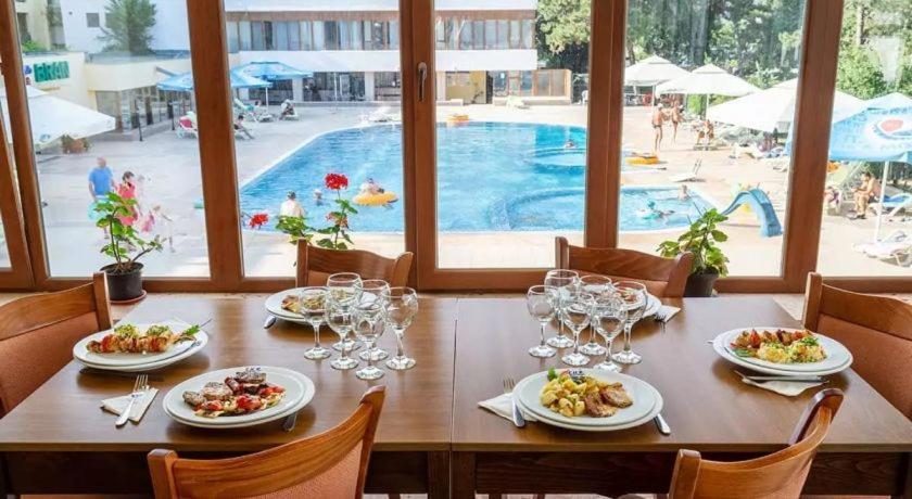 Hotel Bran Brad Bega By Steaua De Mare Eforie Nord